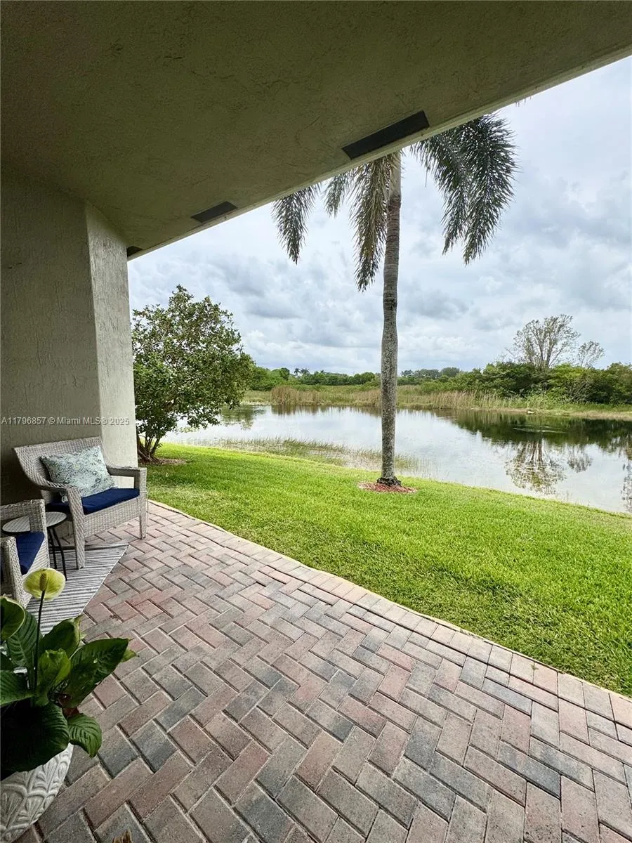 Pembroke Pines, Florida 33028, United States, 4 Bedrooms Bedrooms, ,3 BathroomsBathrooms,Residential,Active,123203