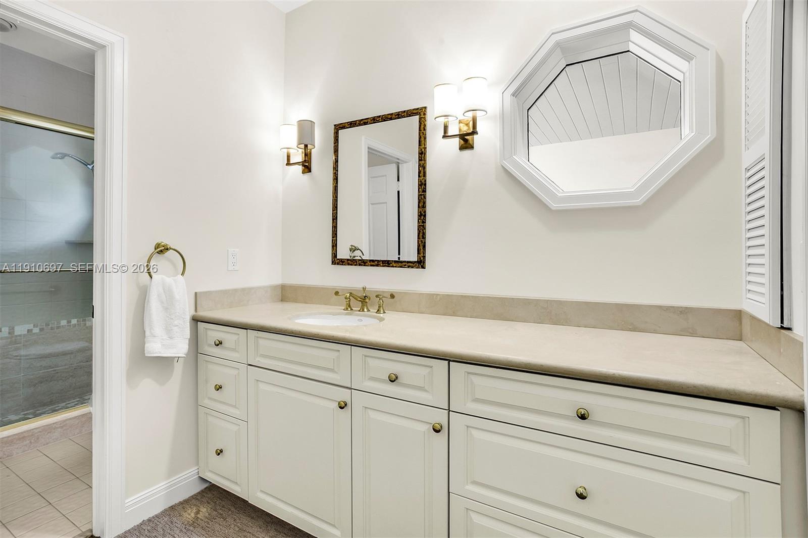 JUPITER HILLS - PRESTWICK - Residential