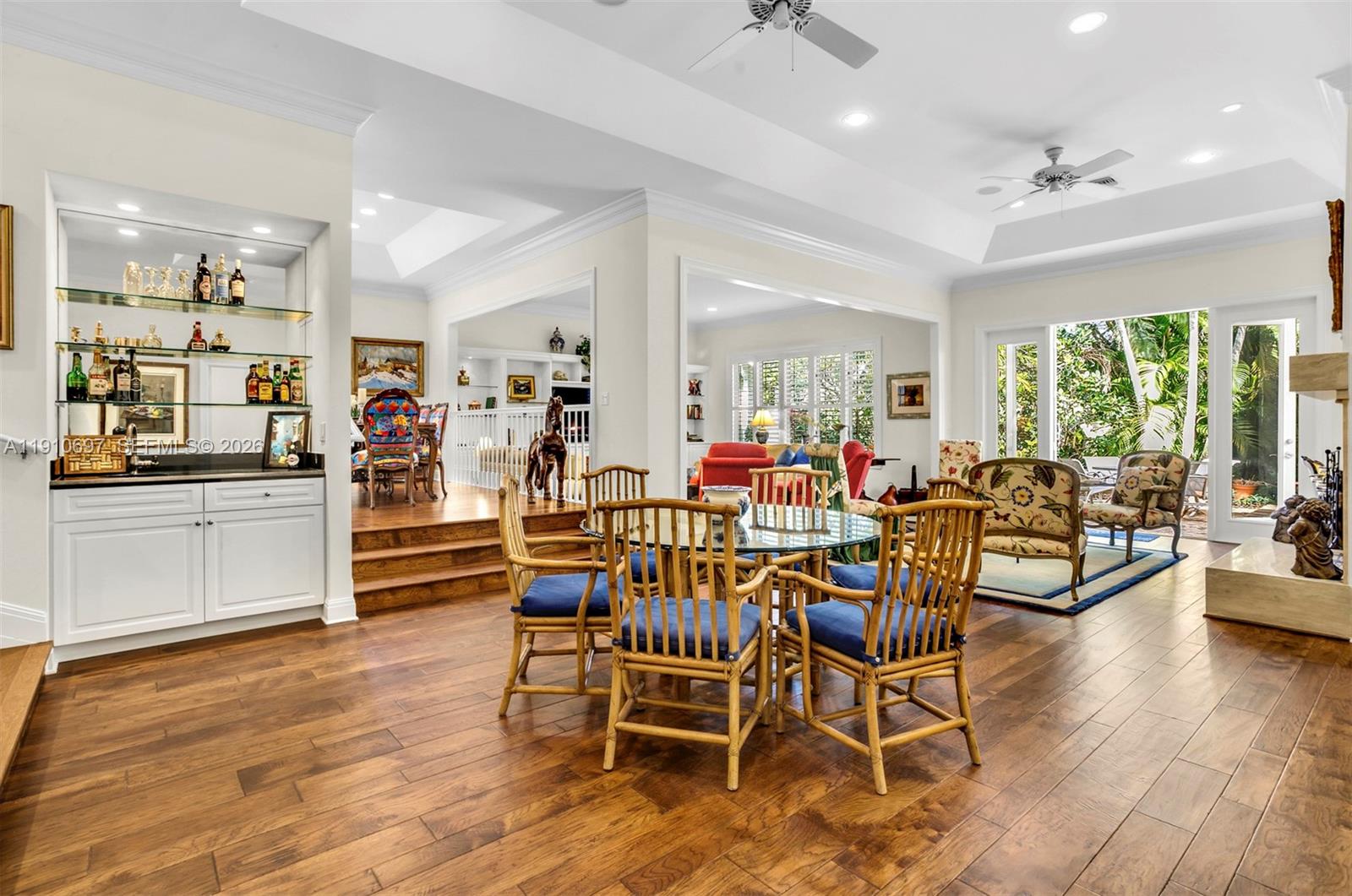 JUPITER HILLS - PRESTWICK - Residential