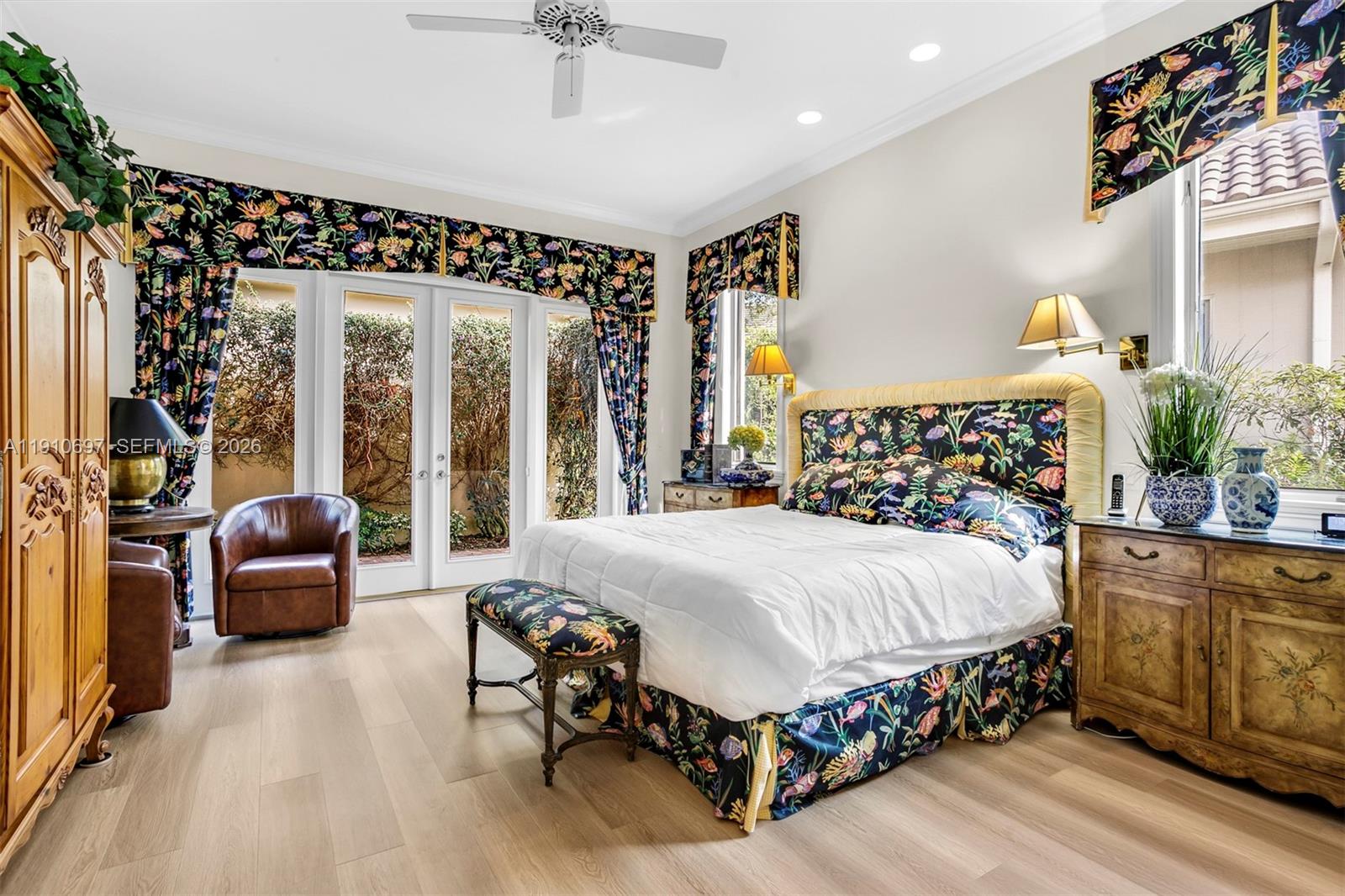 JUPITER HILLS - PRESTWICK - Residential