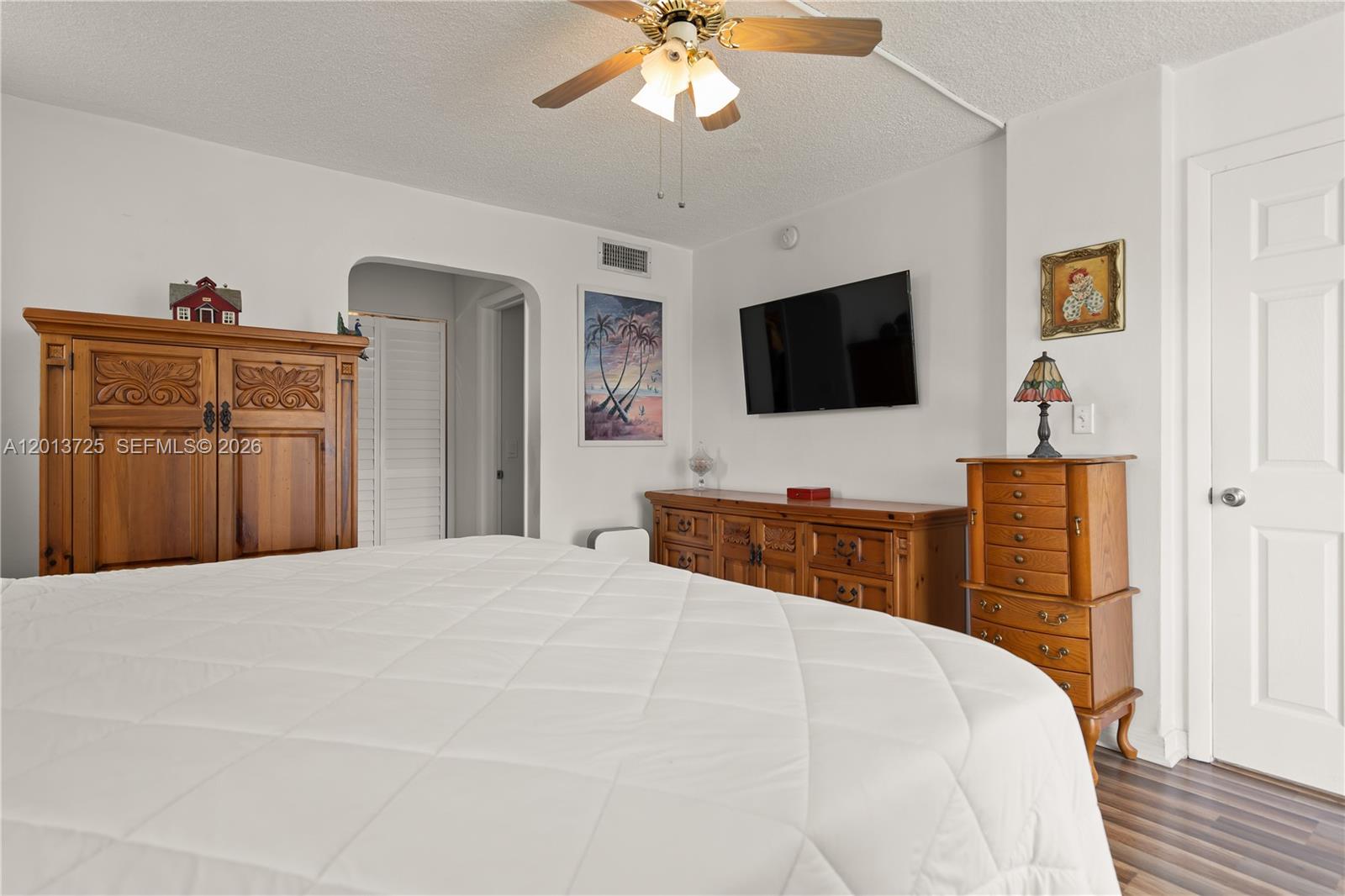 POINT EAST SEC II CONDO - Residential