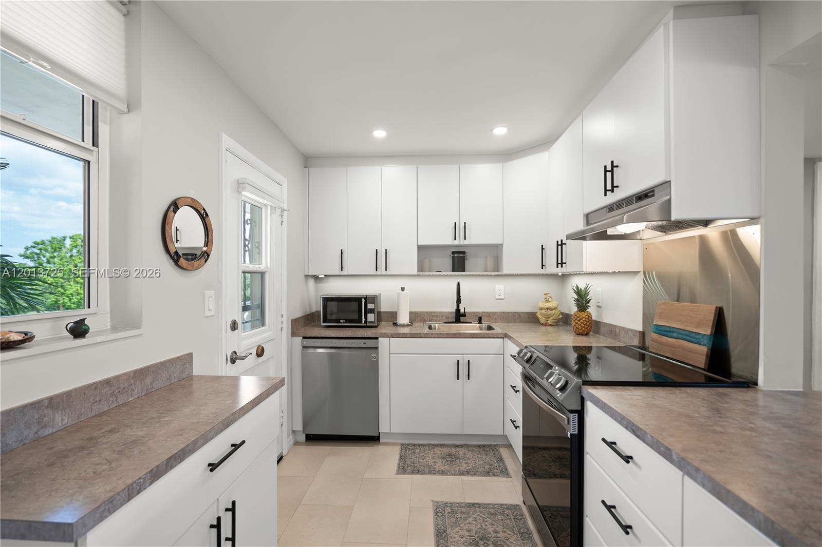 POINT EAST SEC II CONDO - Residential