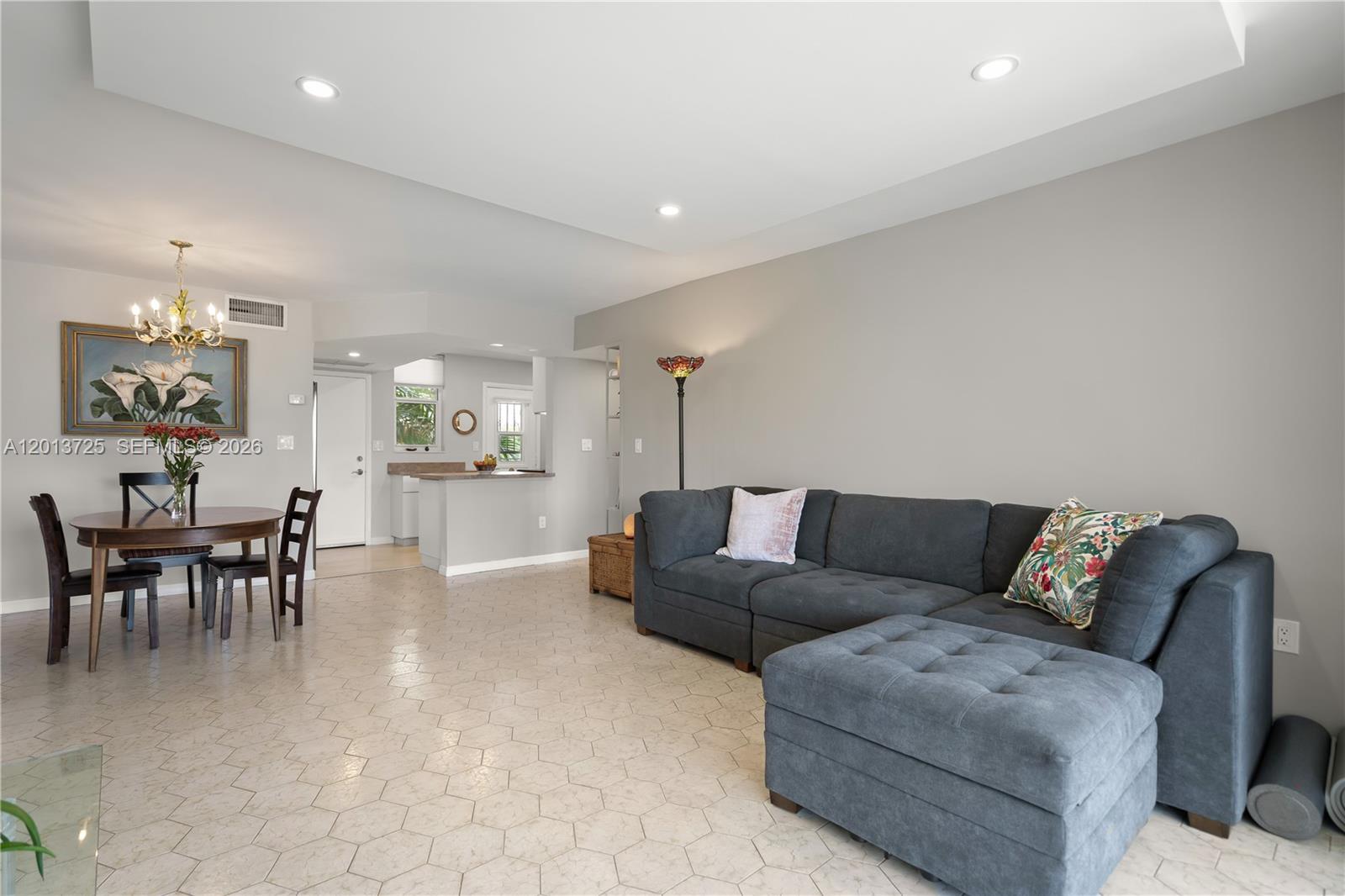 POINT EAST SEC II CONDO - Residential