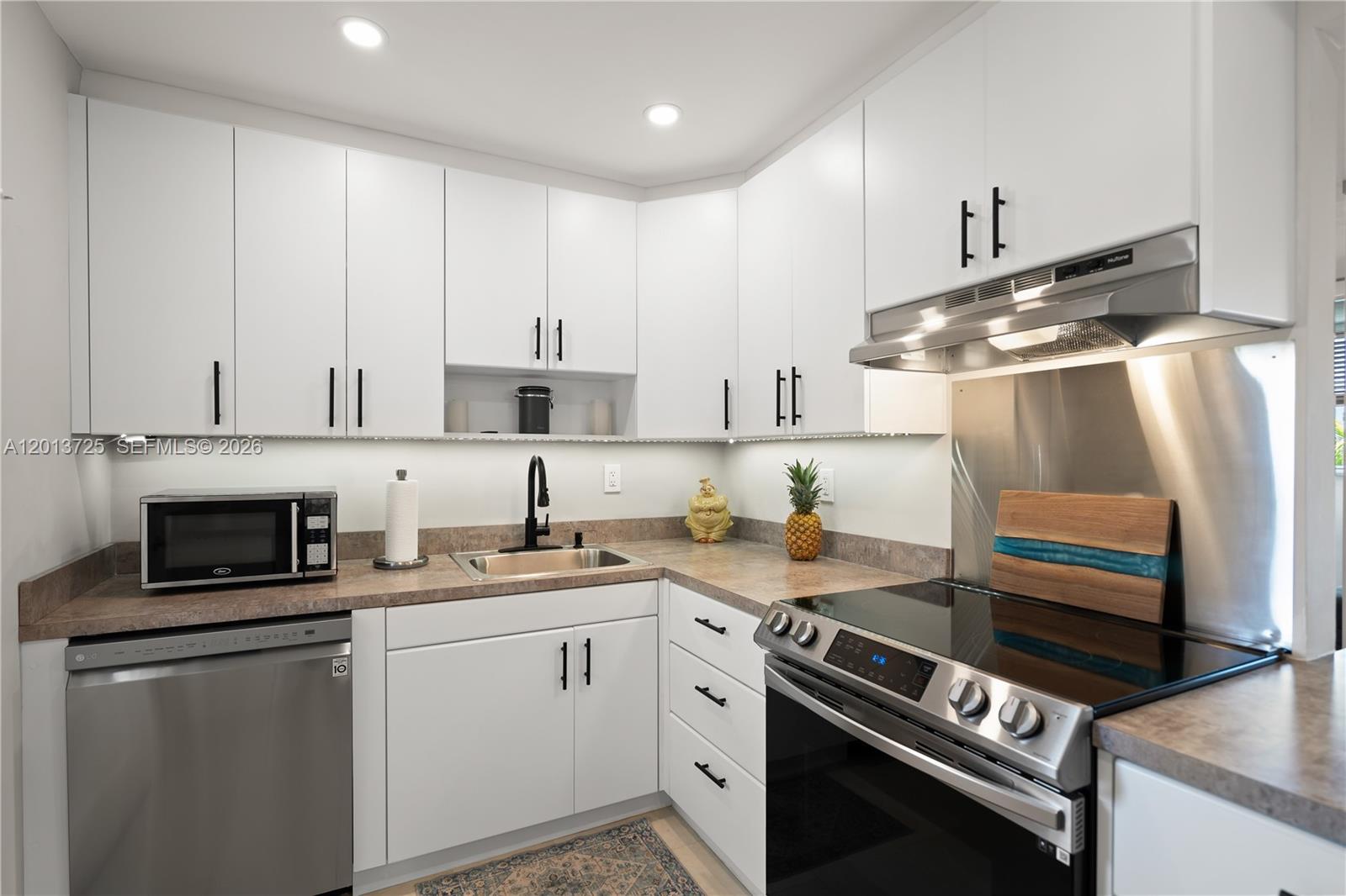 POINT EAST SEC II CONDO - Residential