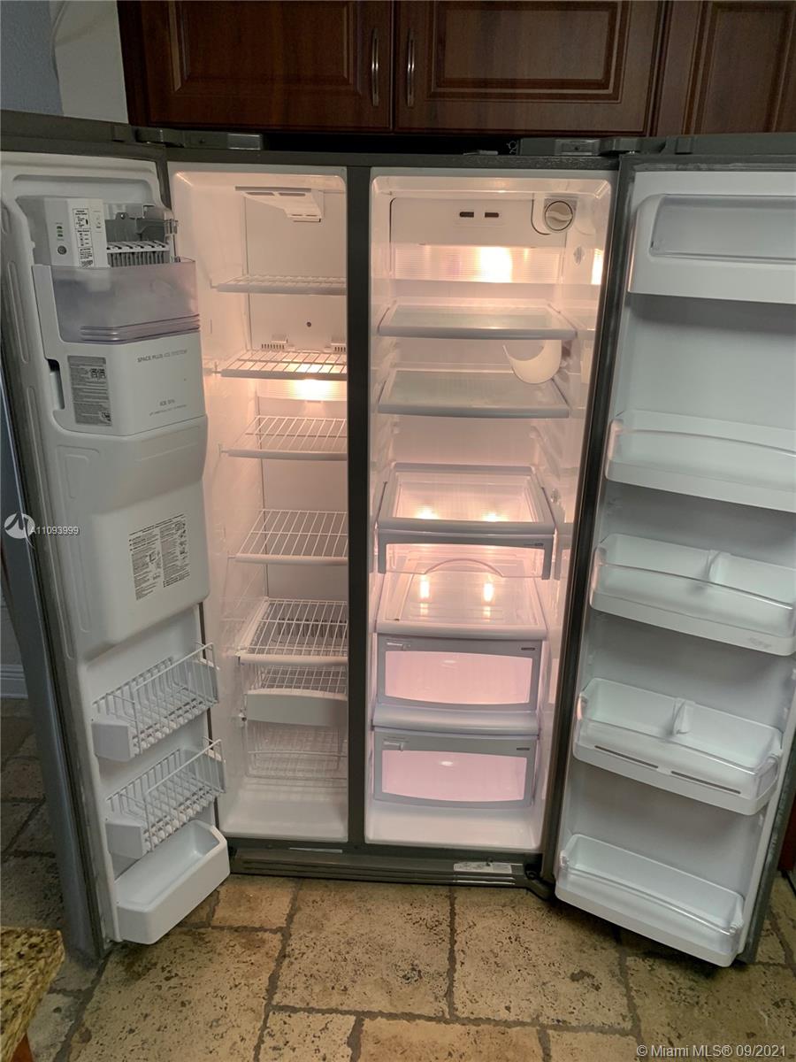 VISTA DEL LAGO CONDO II - Residential Lease