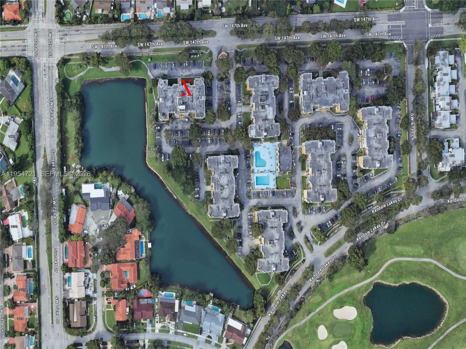 SOVEREIGNS CONDO - Residential