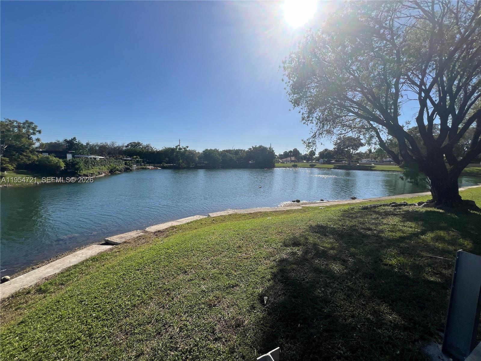 SOVEREIGNS CONDO - Residential