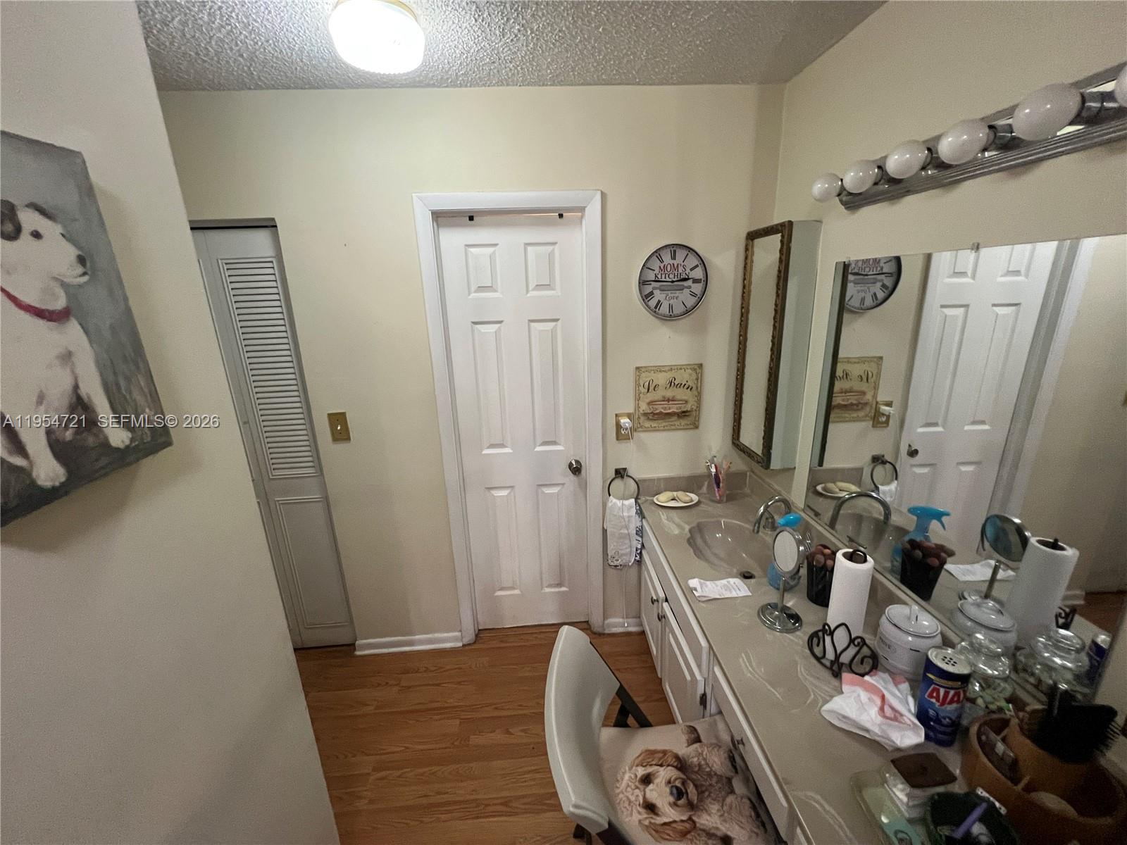 SOVEREIGNS CONDO - Residential