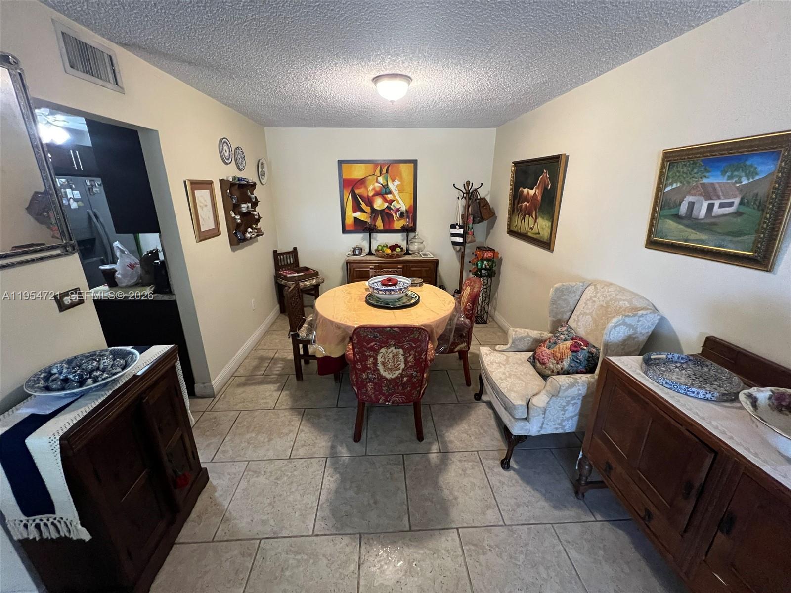 SOVEREIGNS CONDO - Residential