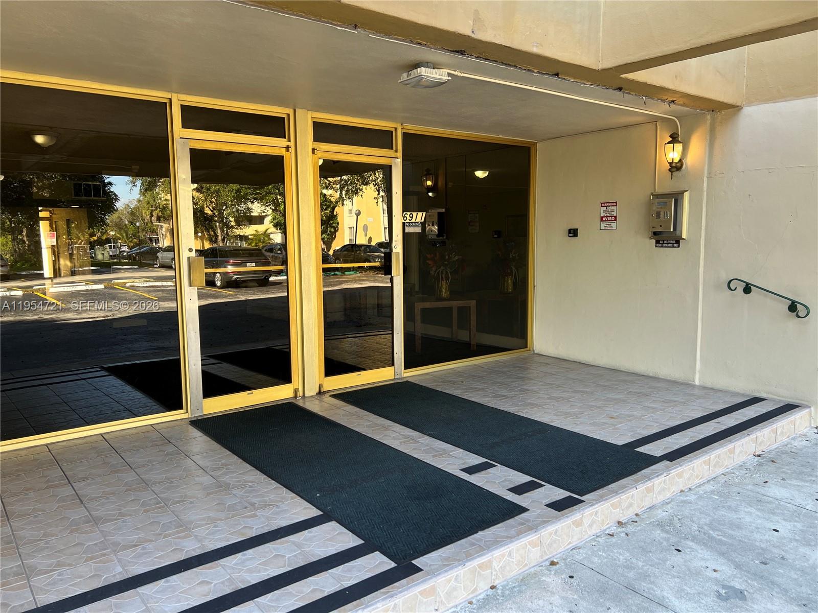 SOVEREIGNS CONDO - Residential