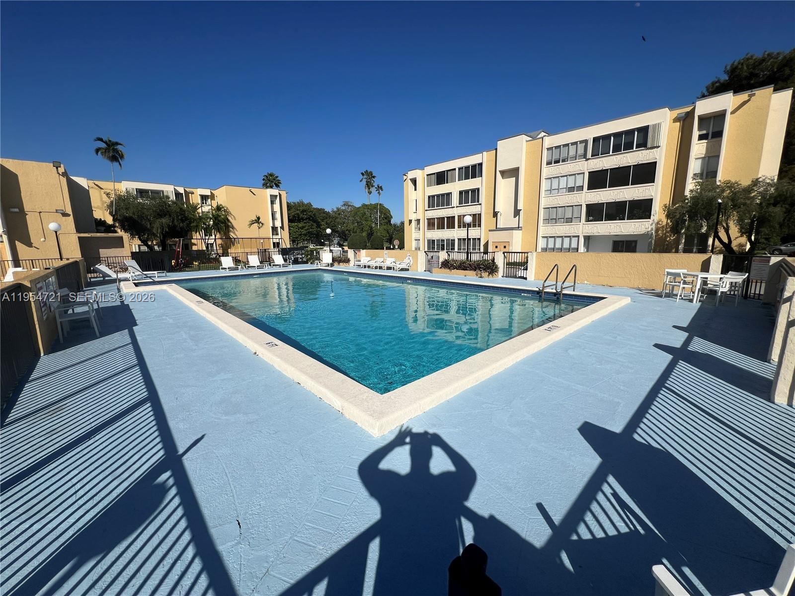 SOVEREIGNS CONDO - Residential