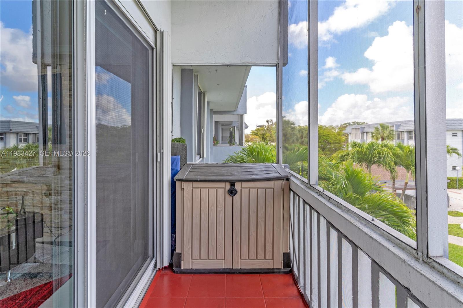 LUDLUM LAKE CONDO BLDG C - Residential