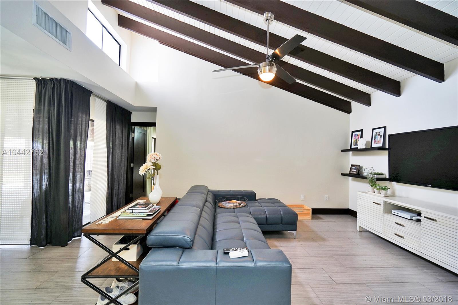 CROSSINGS SEC 6 THE - Residential