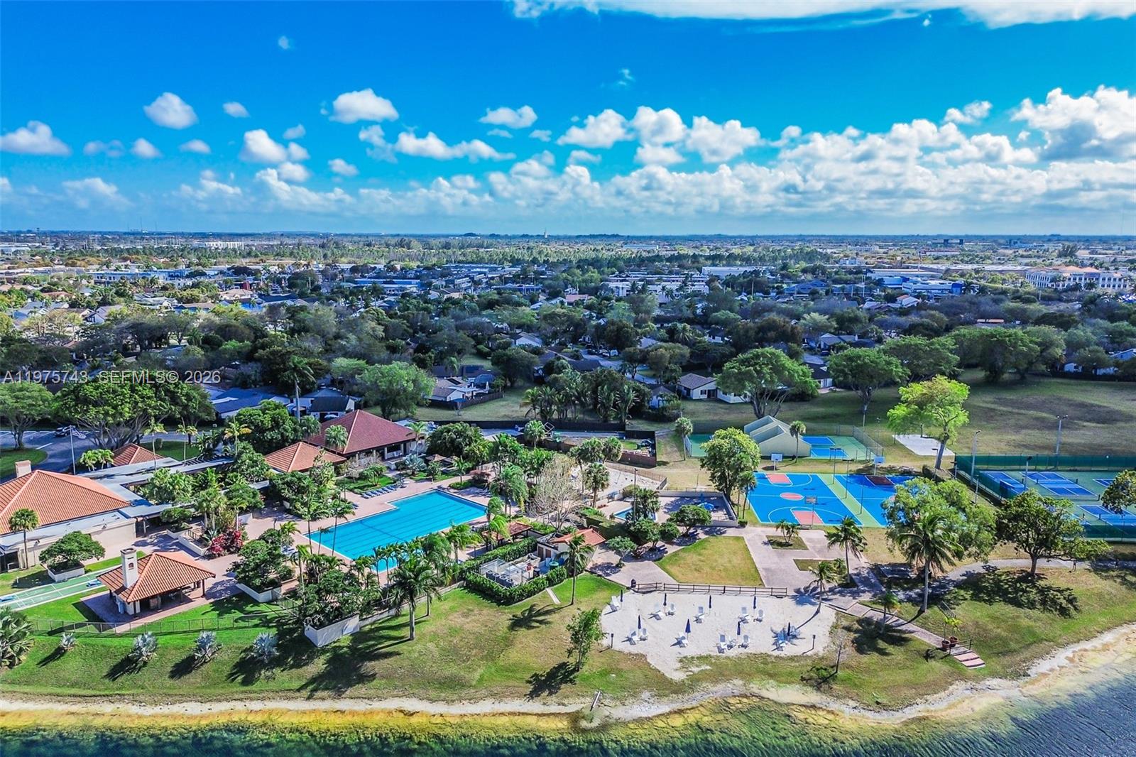 CROSSINGS PATIO HOMES SEC - Residential