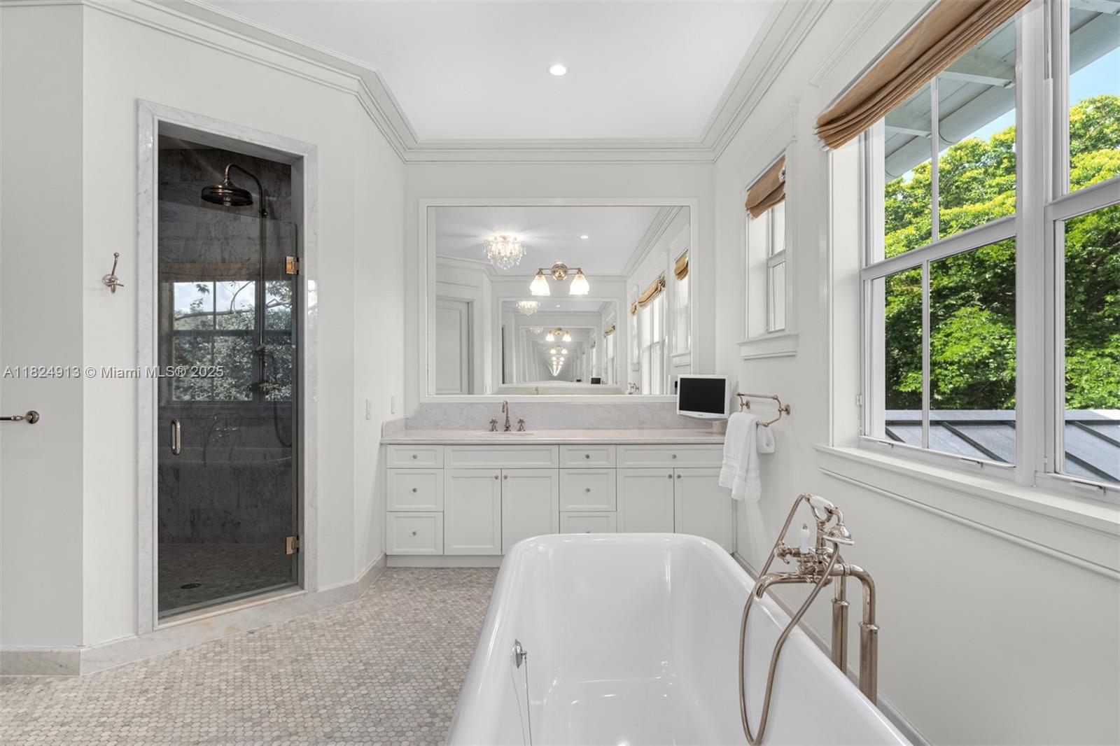 STONEGATE - Residential