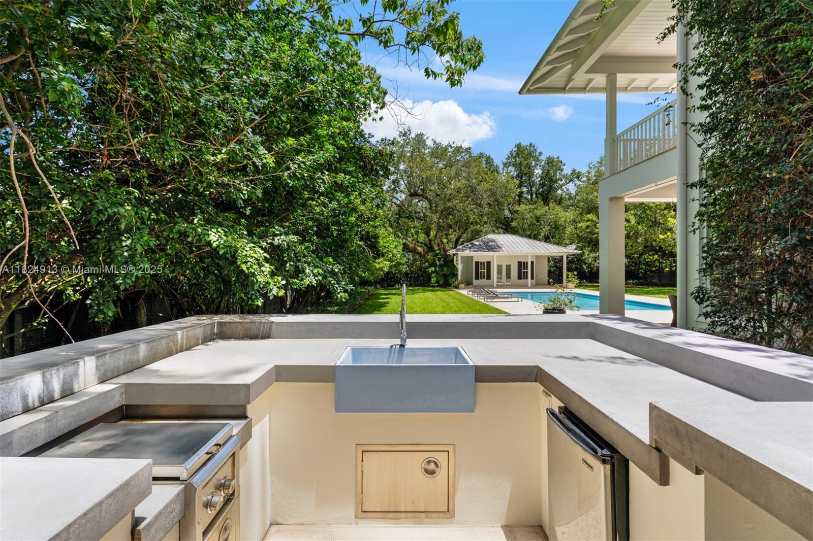 STONEGATE - Residential