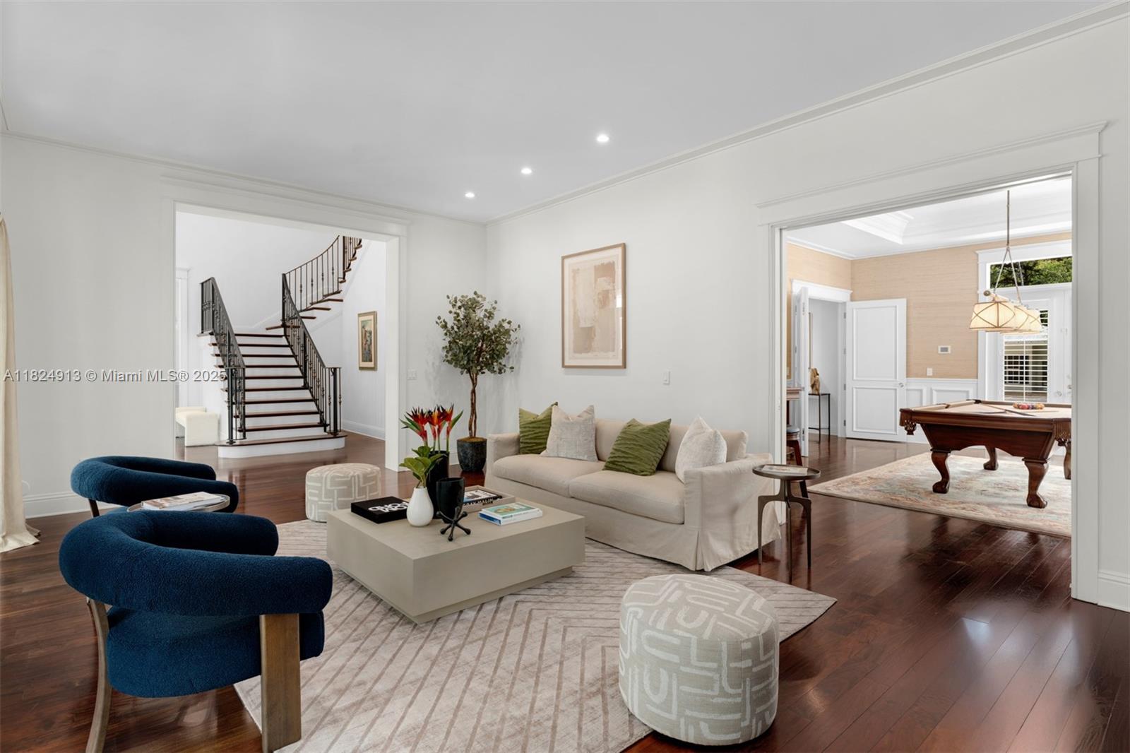 STONEGATE - Residential