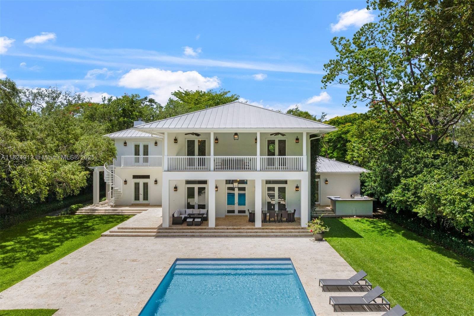 STONEGATE - Residential