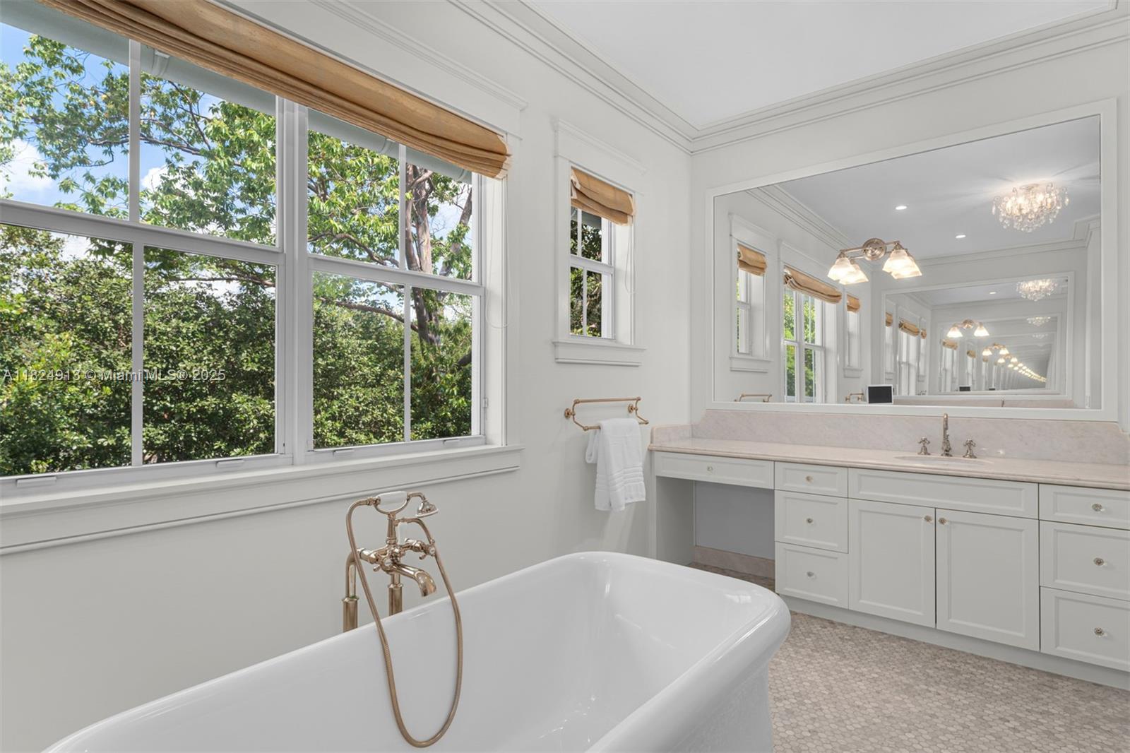 STONEGATE - Residential