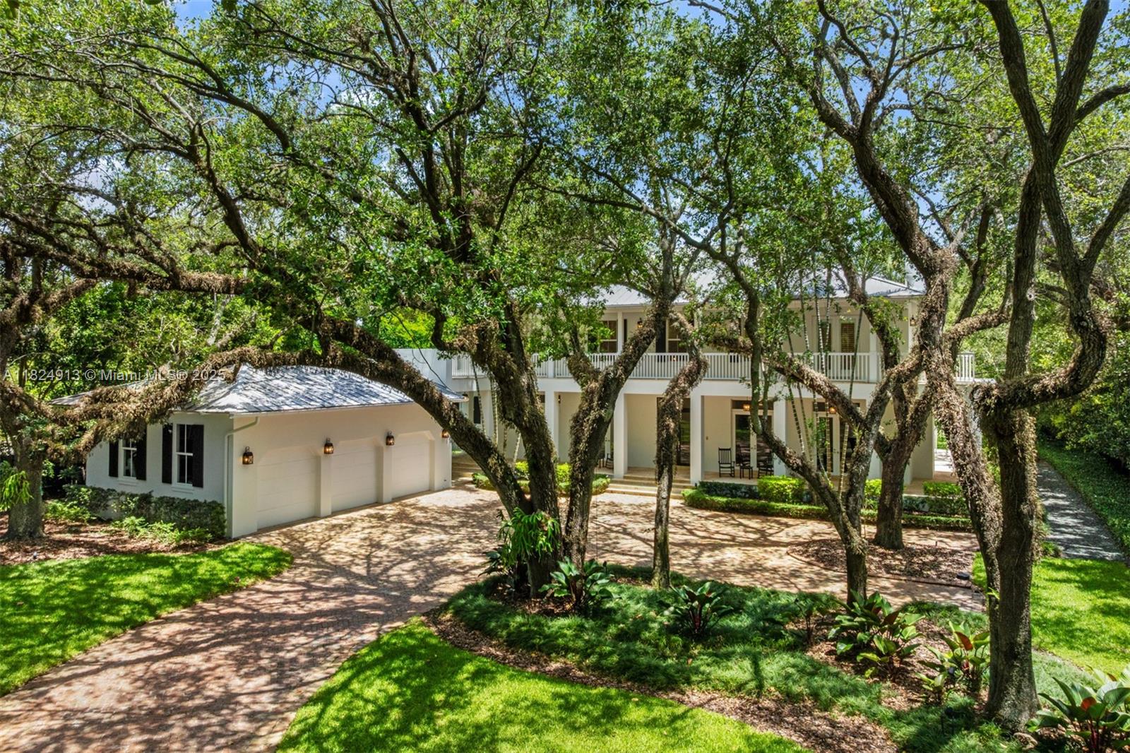 STONEGATE - Residential