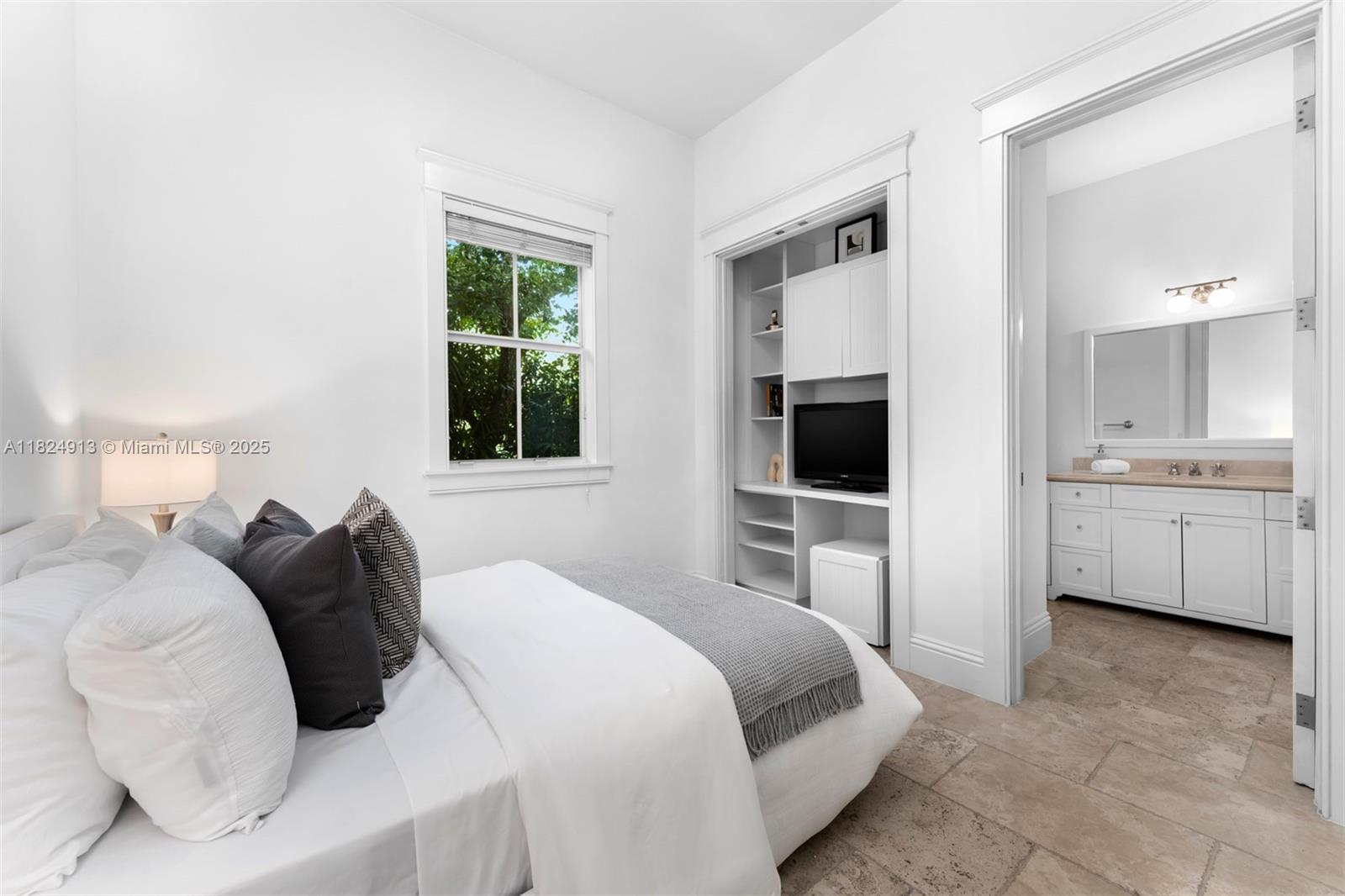 STONEGATE - Residential