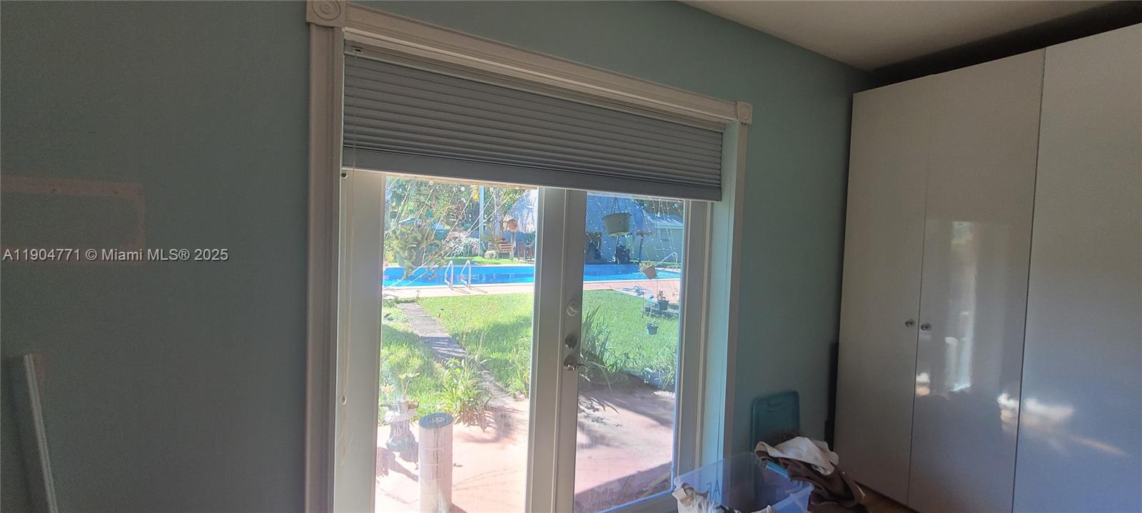 PEMBROKE RANCHES - Residential