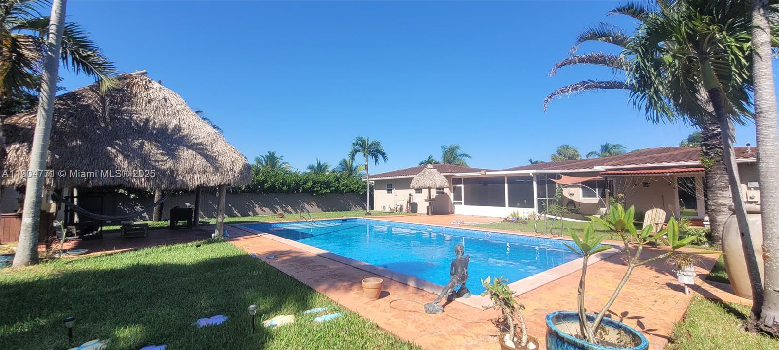 PEMBROKE RANCHES - Residential