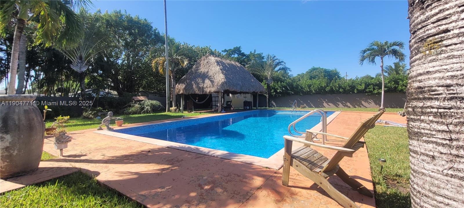 PEMBROKE RANCHES - Residential