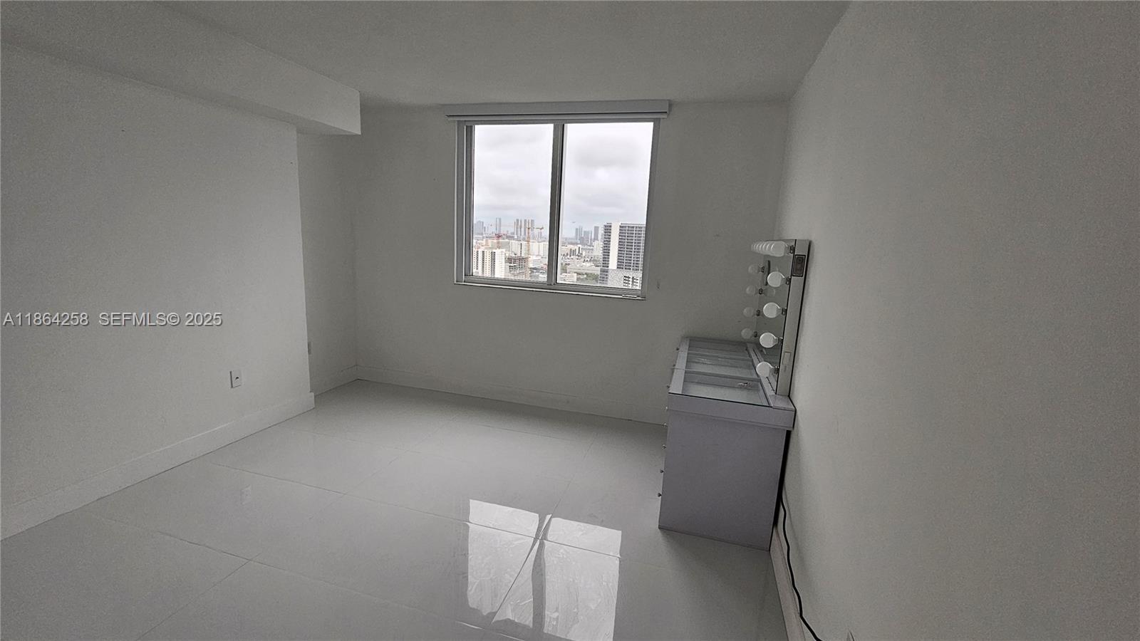 TERRAZAS RIVERPARK VILLAG - Residential