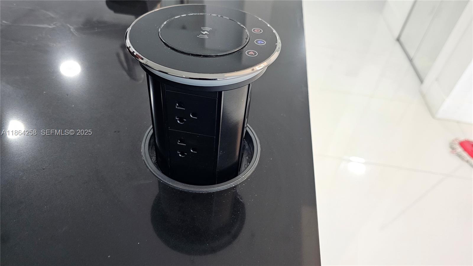 TERRAZAS RIVERPARK VILLAG - Residential