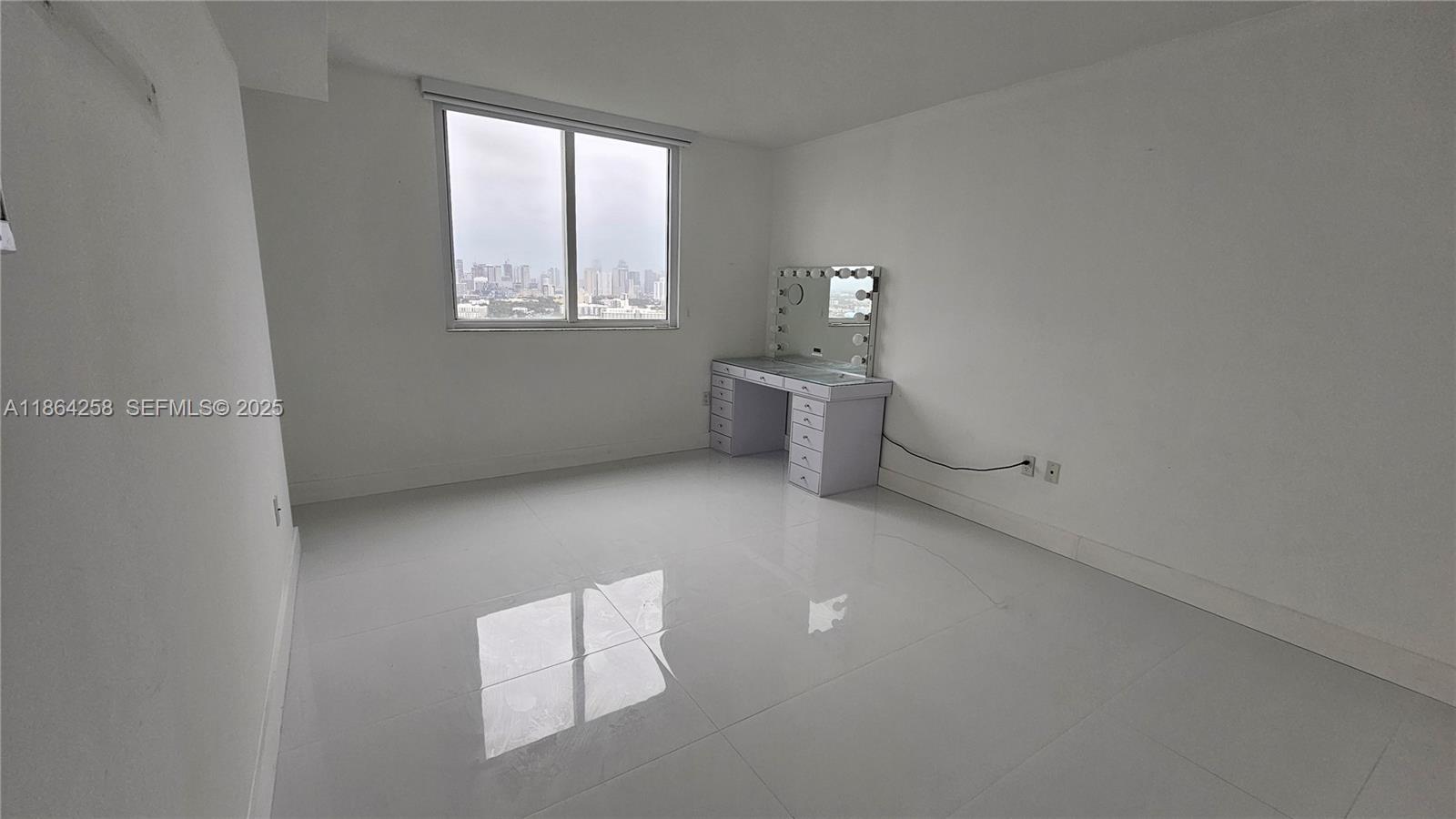 TERRAZAS RIVERPARK VILLAG - Residential