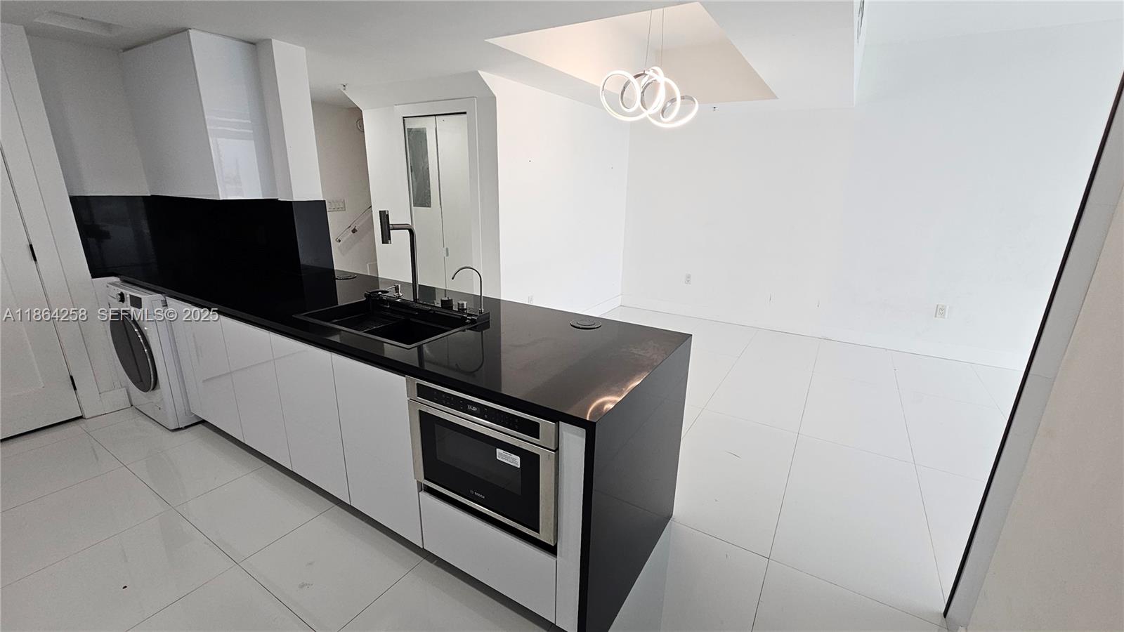 TERRAZAS RIVERPARK VILLAG - Residential