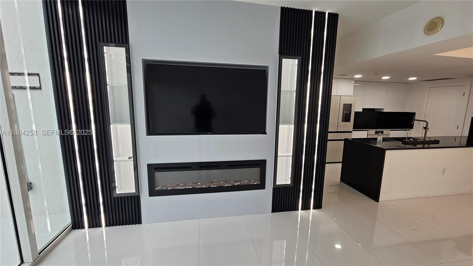 TERRAZAS RIVERPARK VILLAG - Residential