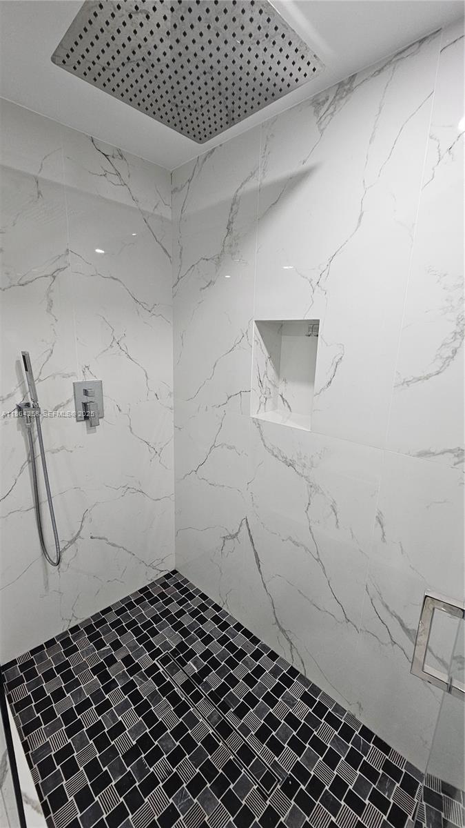 TERRAZAS RIVERPARK VILLAG - Residential