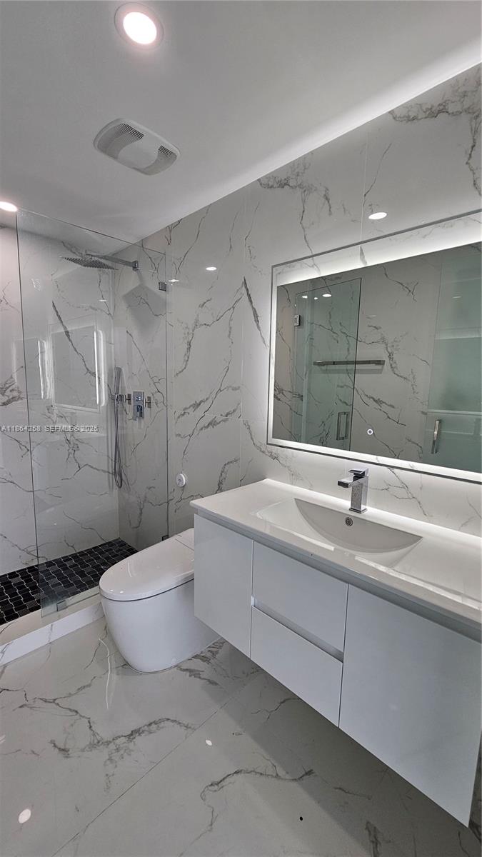 TERRAZAS RIVERPARK VILLAG - Residential