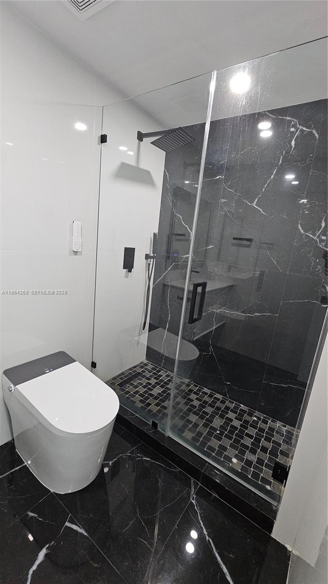 TERRAZAS RIVERPARK VILLAG - Residential