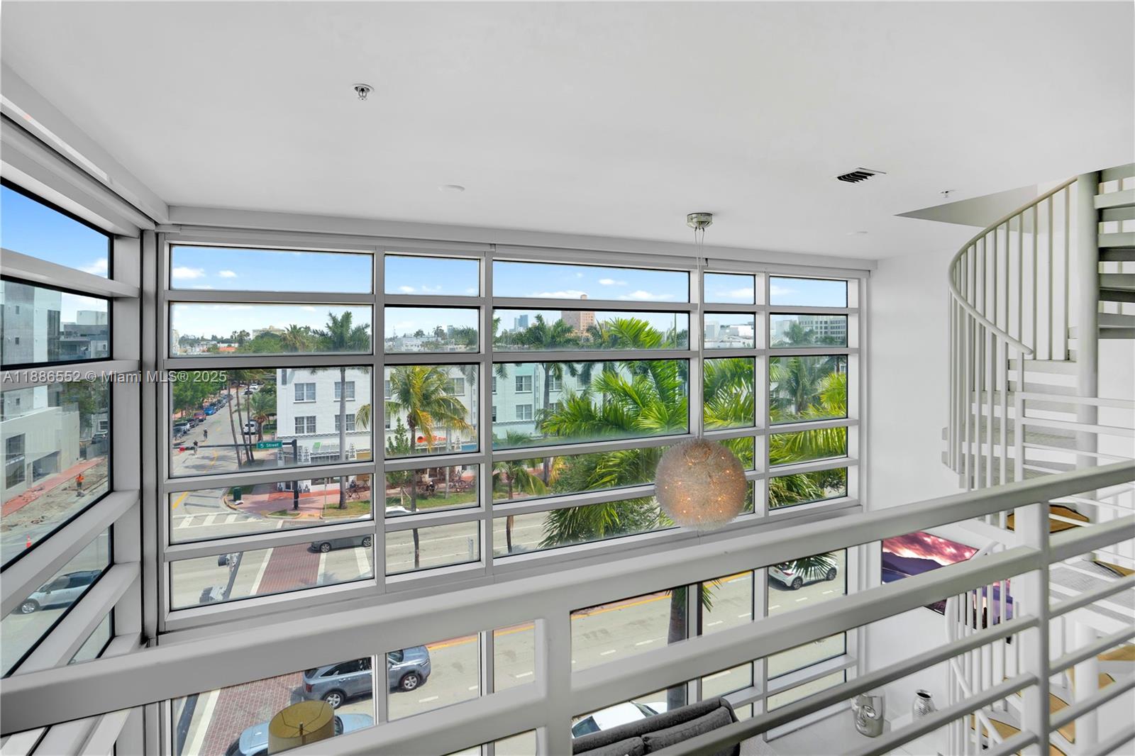 MERIDIAN 5 CONDO - Residential