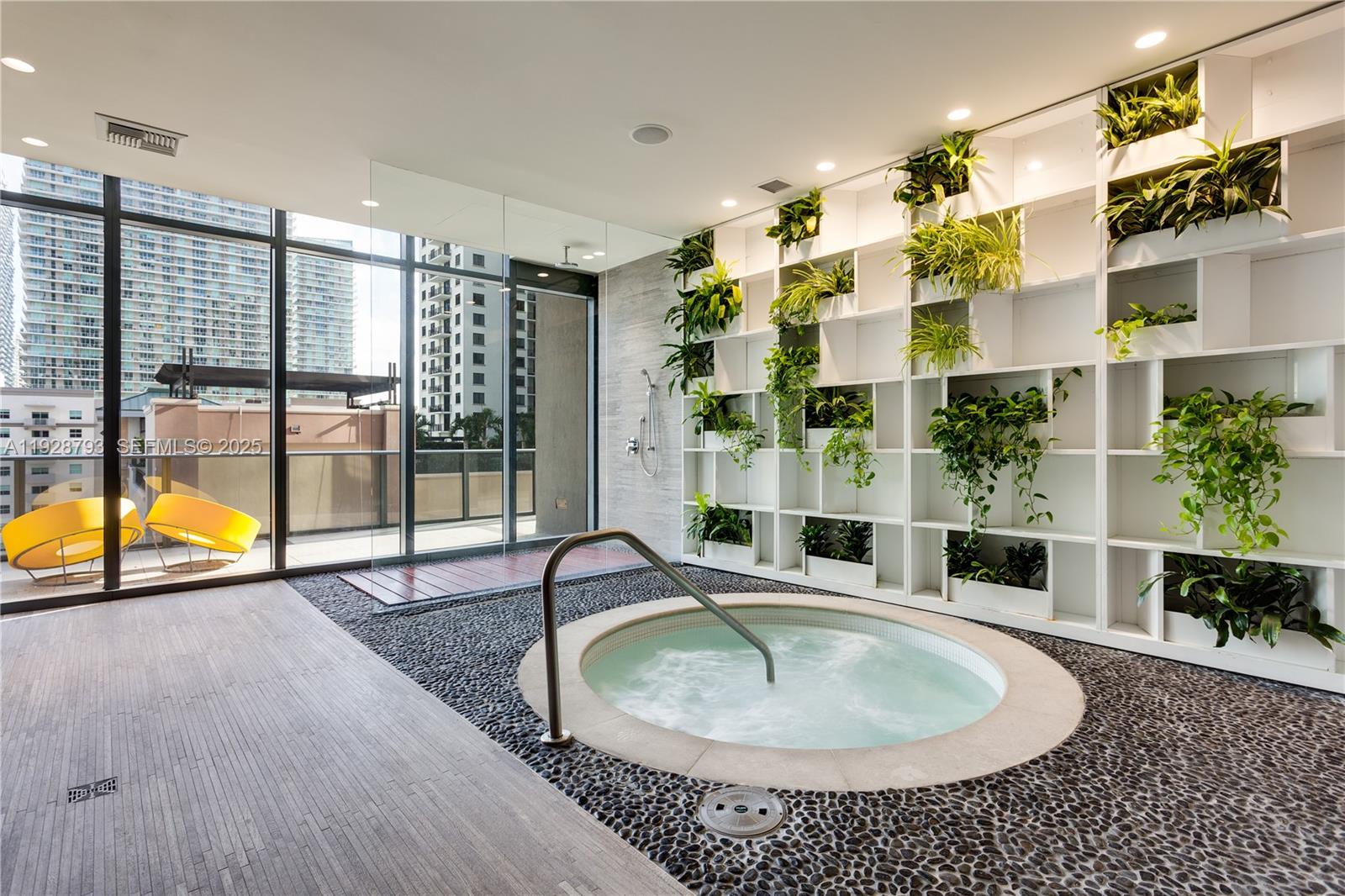 BRICKELL HEIGHTS EAST CON - Residential Lease