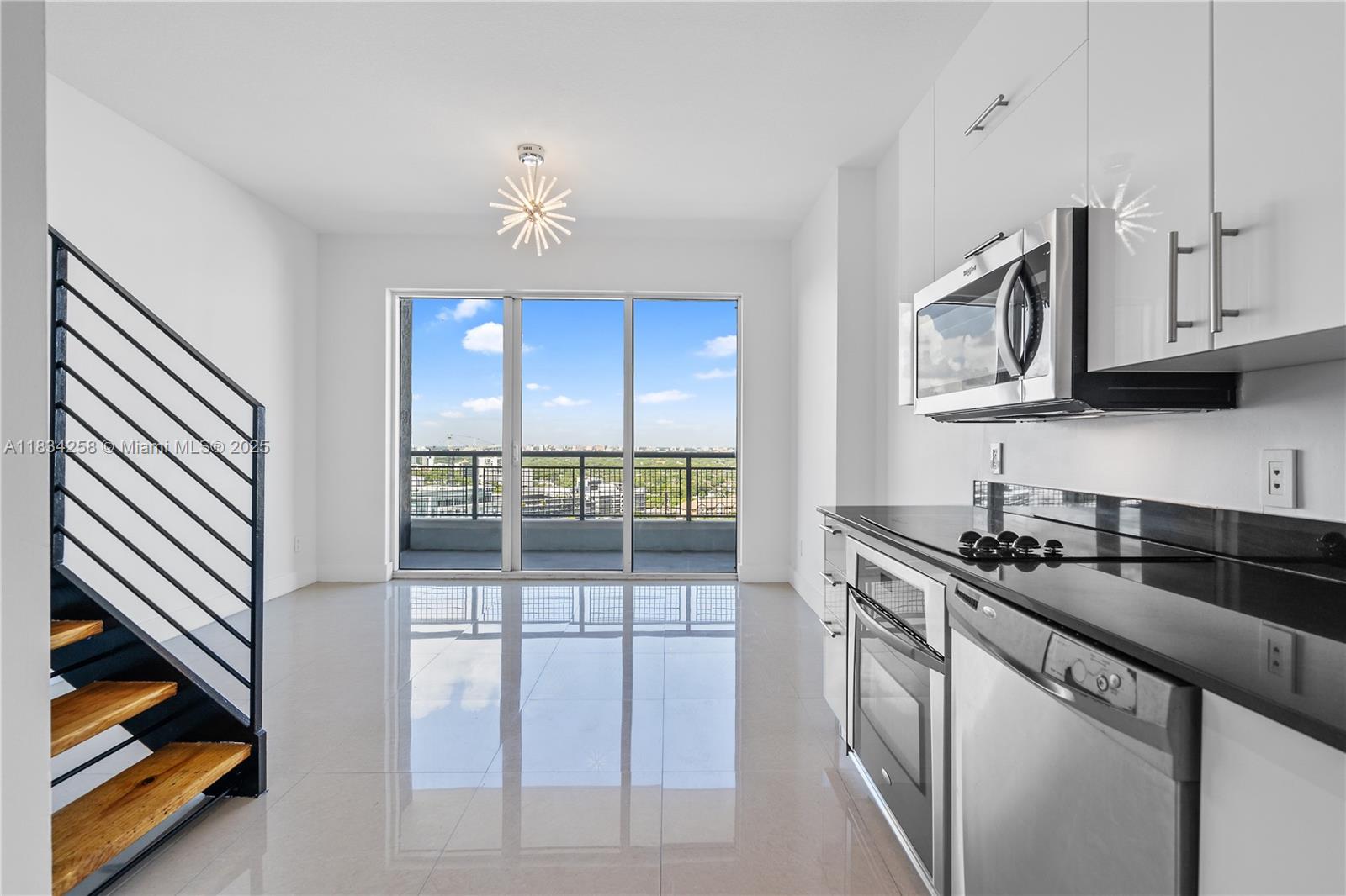 60 SW 13th St 1805