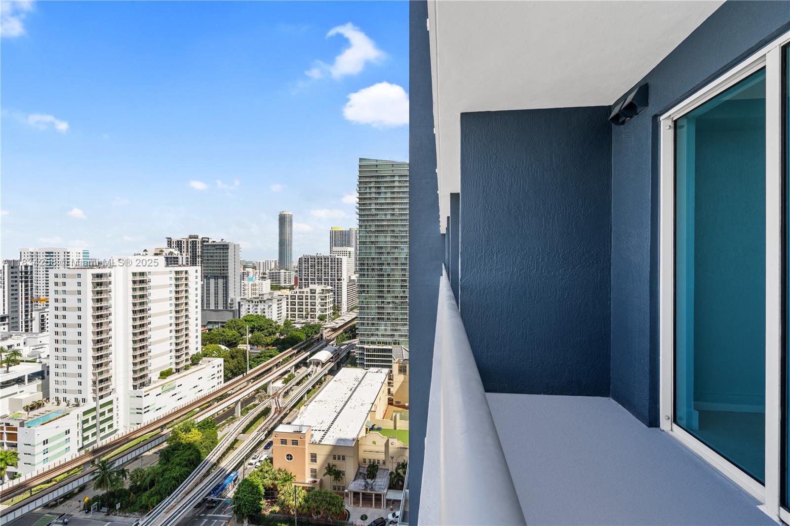 INFINITY AT BRICKELL COND - Residential