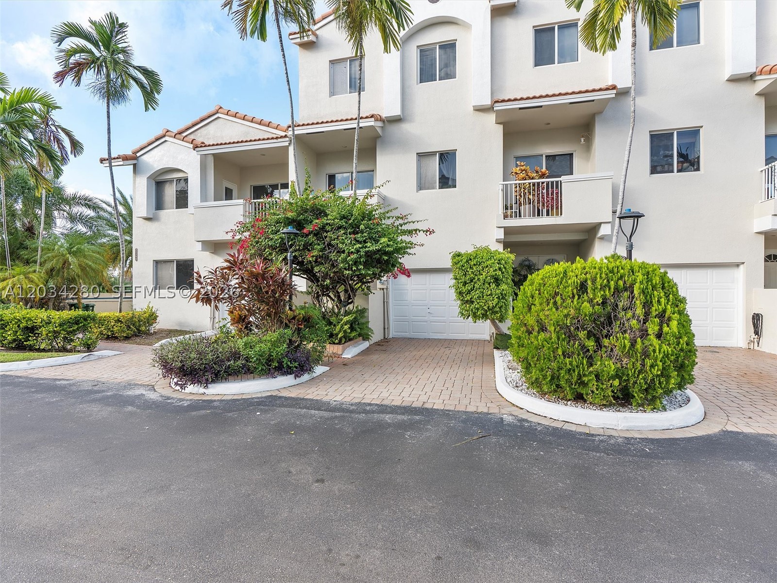 21399 Marina Cove Cir M12