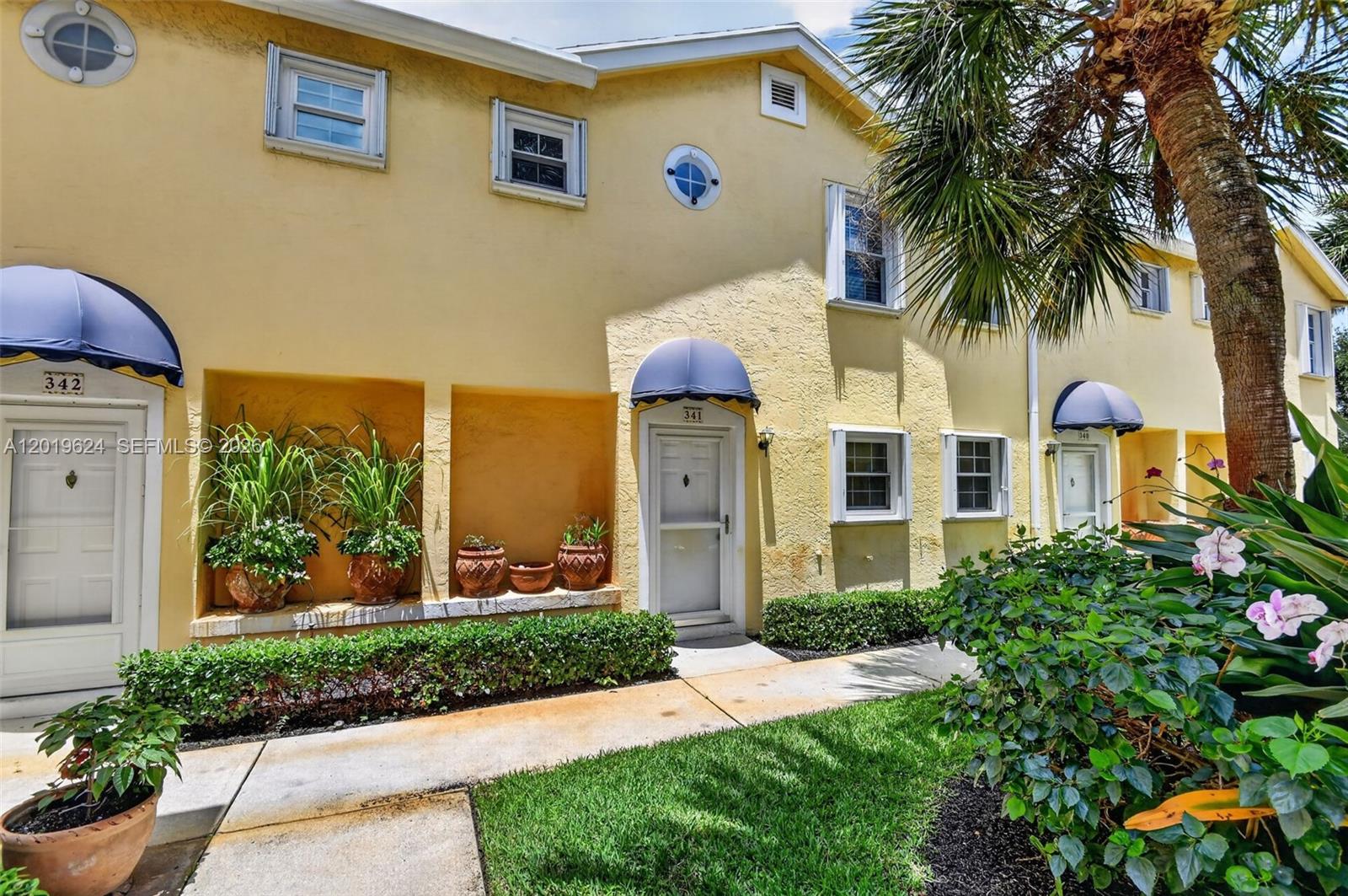 WATERSIDE VILLAGE OF PALM - Residential