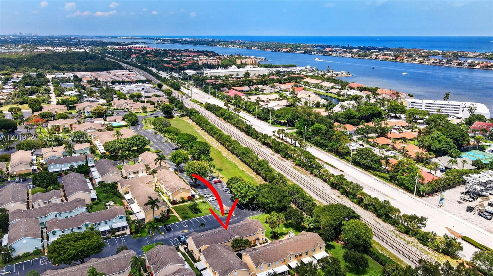 WATERSIDE VILLAGE OF PALM - Residential