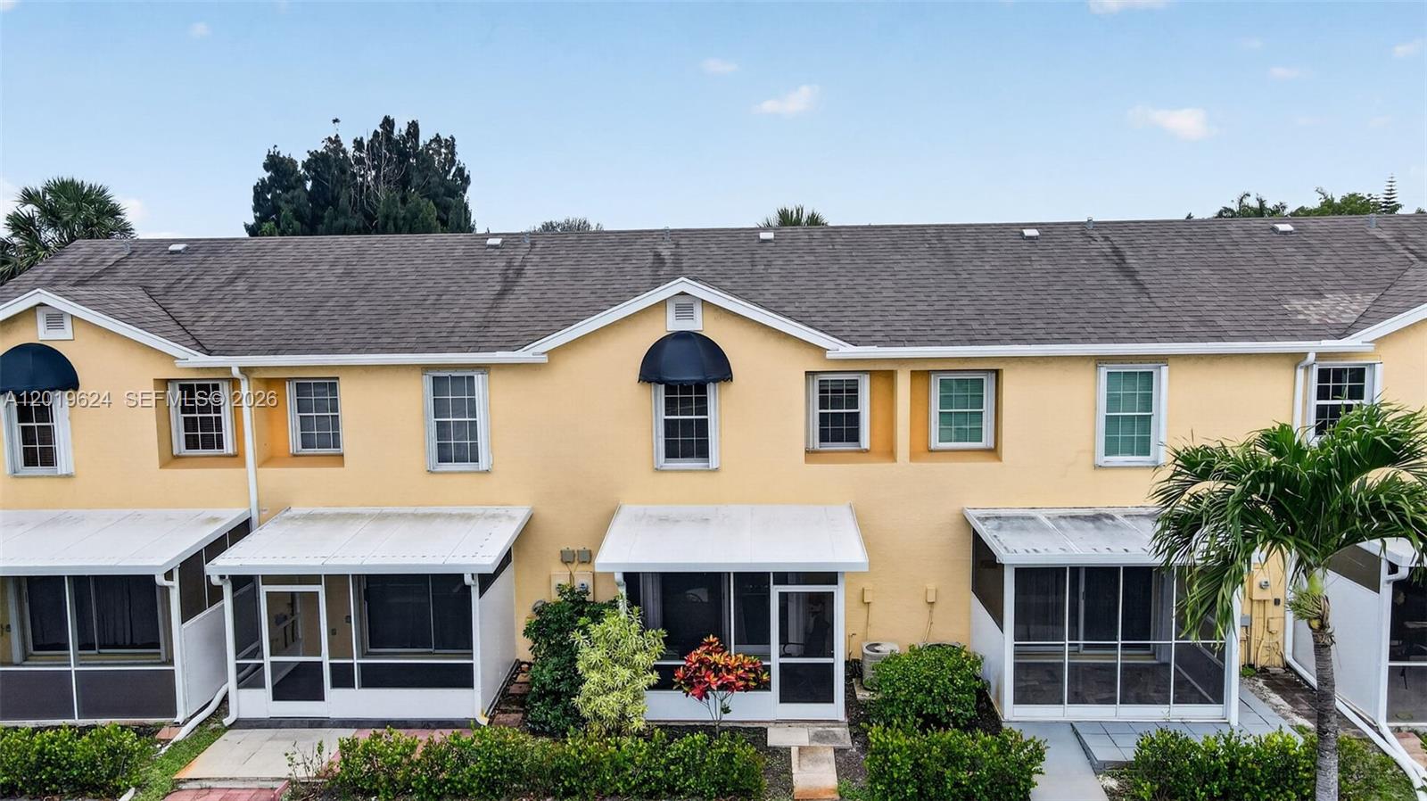 WATERSIDE VILLAGE OF PALM - Residential