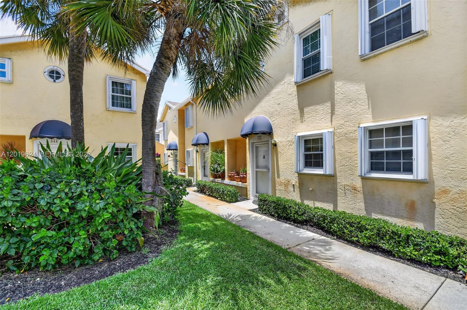 WATERSIDE VILLAGE OF PALM - Residential