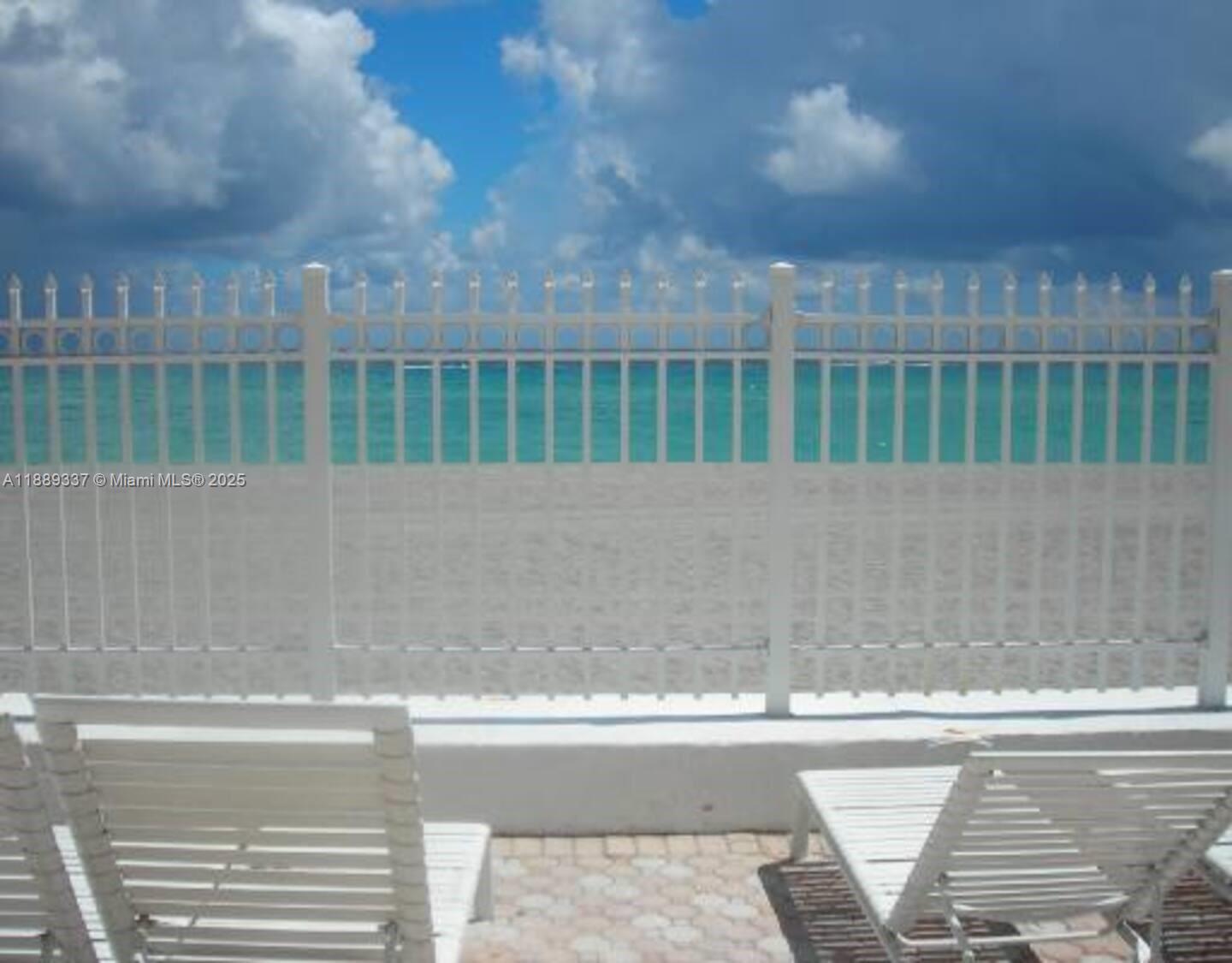 ALEXANDER TOWERS CONDO - Residential