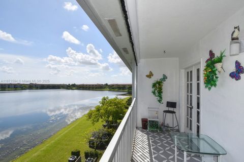 Photo of 1401 SW 134th Way #402C, Pembroke Pines, FL 33027 (MLS # A11871594)