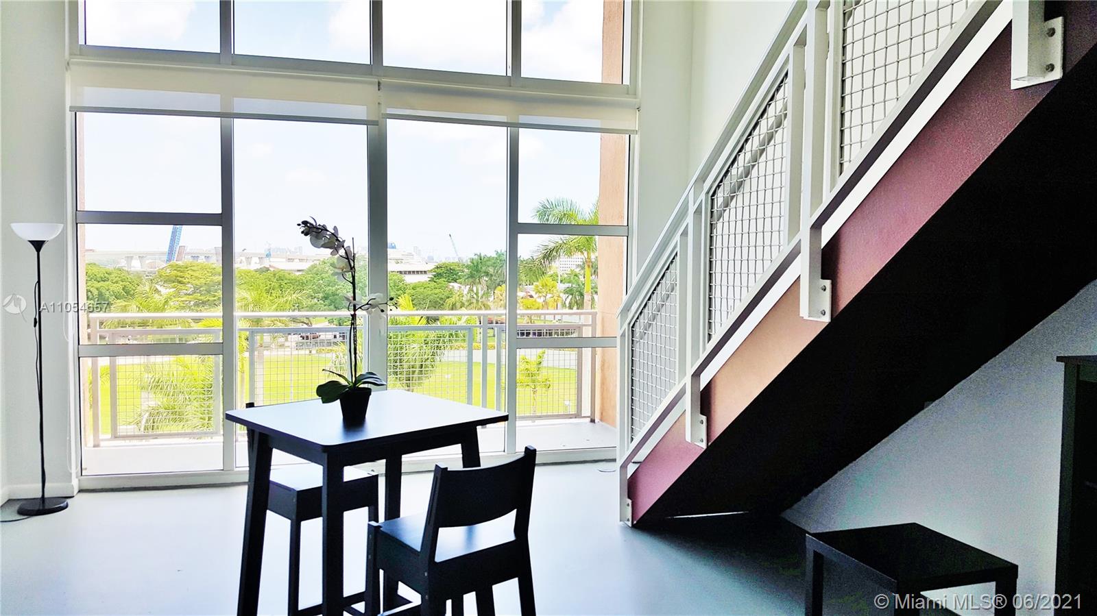 VIZCAYNE SOUTH CONDO - Residential