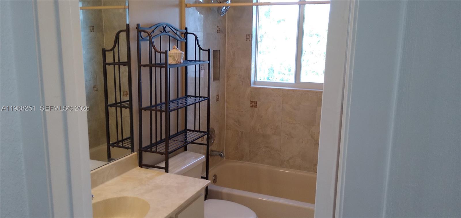 NEW RIVER ESTATES - Residential Lease