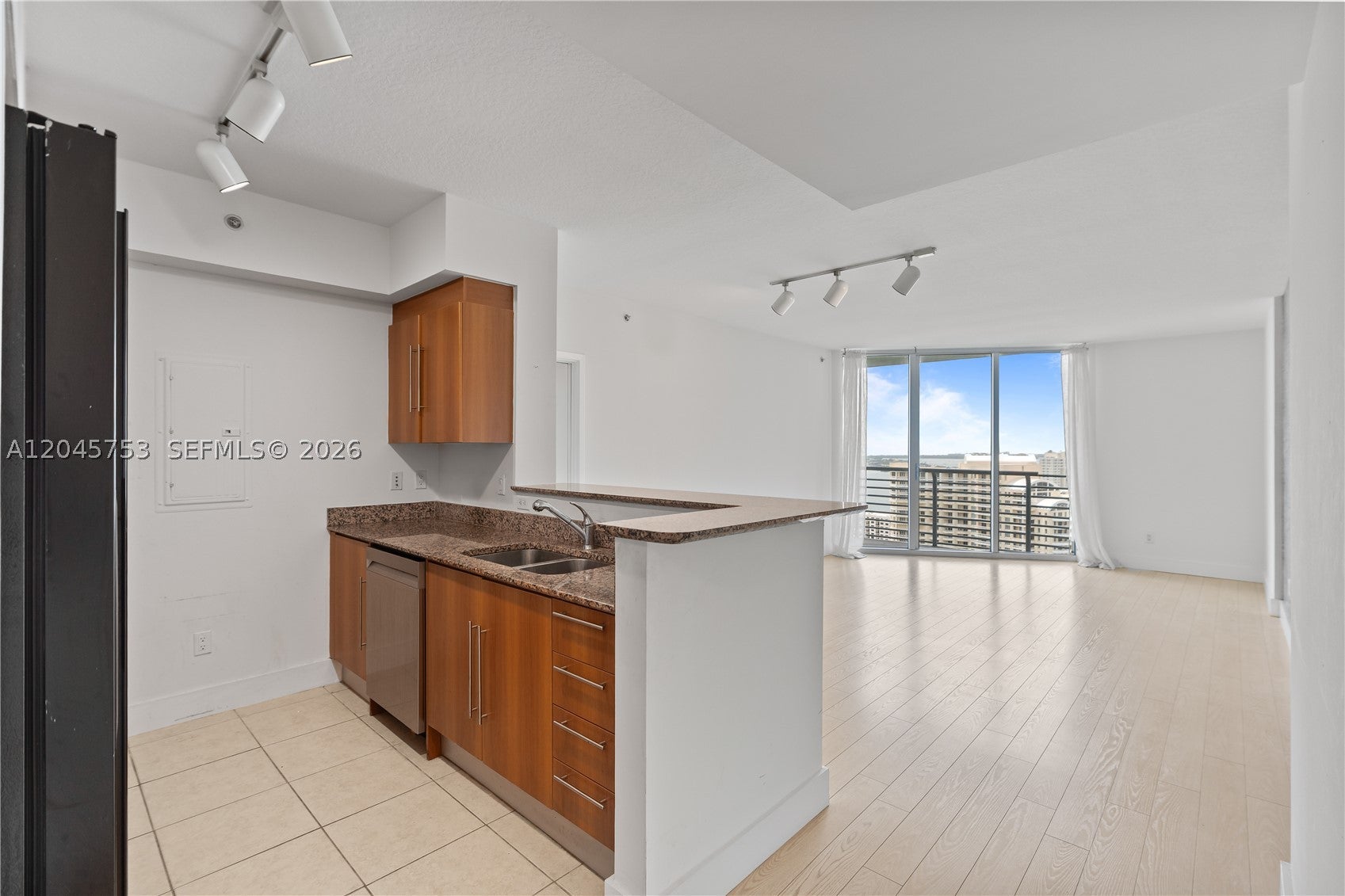 335 S Biscayne Blvd 3503